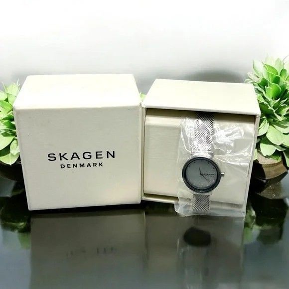 Skagen Freja Women\'s  White Dial Stainless Steel Mesh Band Watch - SKW2715 main image 6